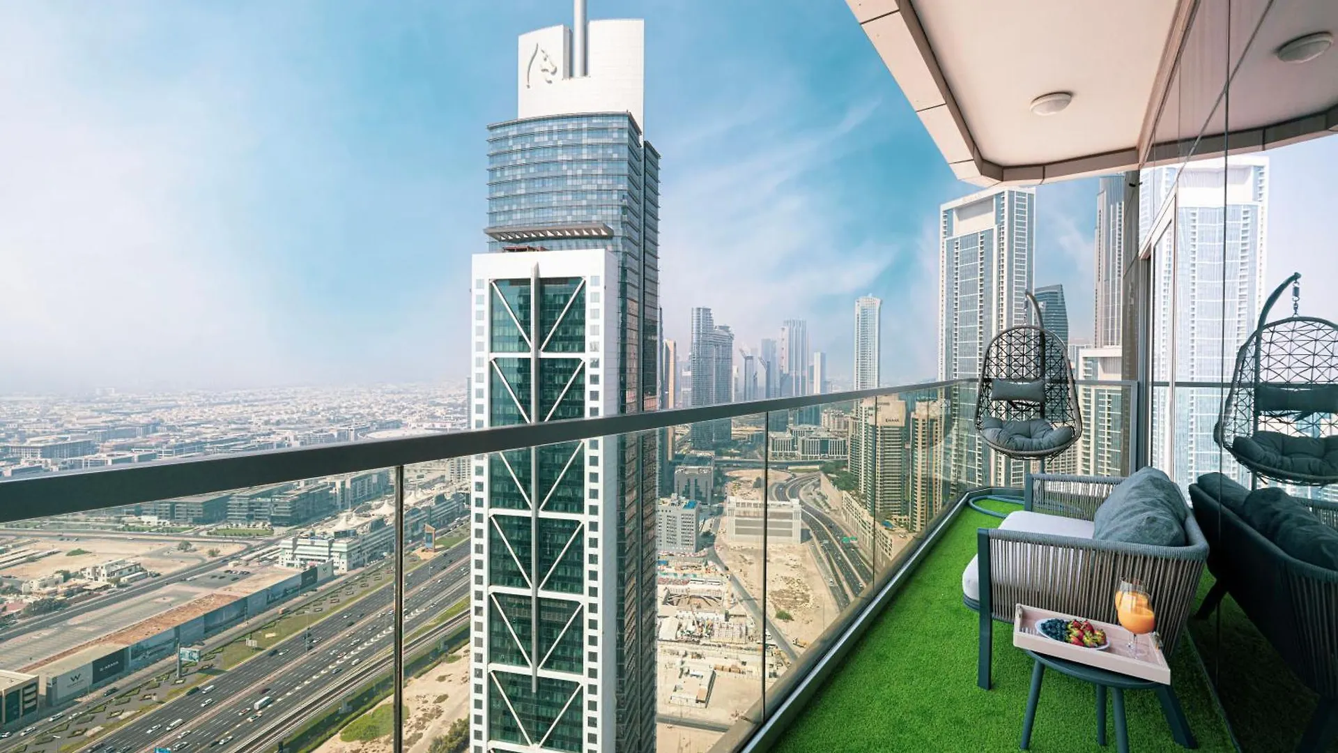Dubai Scenic Infinity Pool With Burj Khalifa Views Apartment