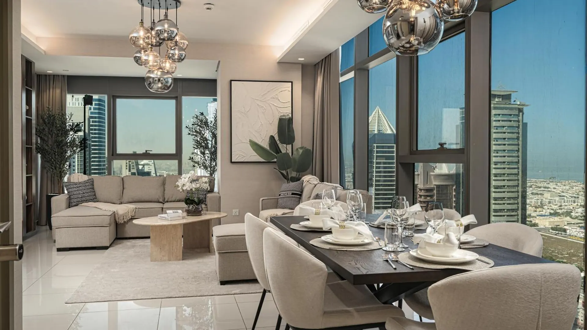 Dubai Scenic Infinity Pool With Burj Khalifa Views Apartment United Arab Emirates