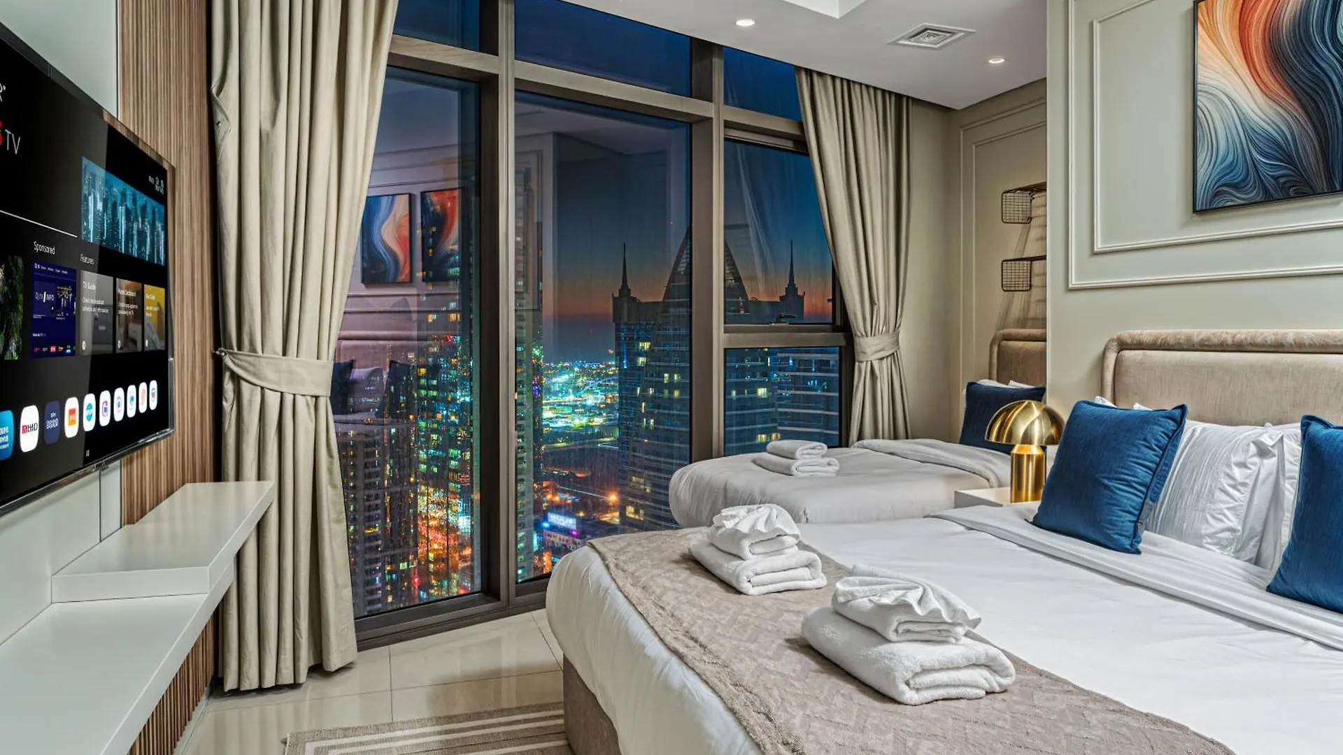 Dubai Scenic Infinity Pool With Burj Khalifa Views Apartment