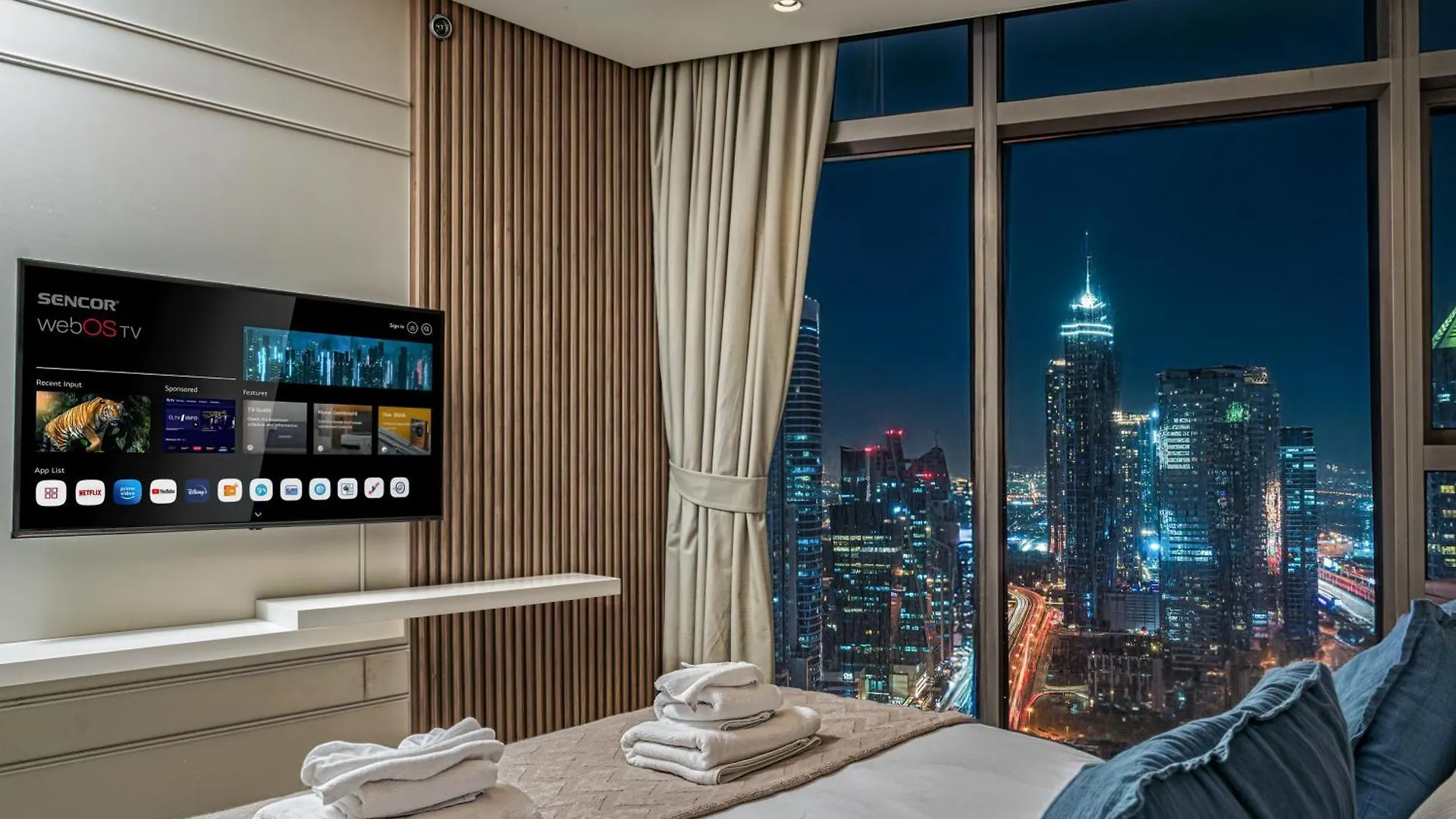 Dubai Scenic Infinity Pool With Burj Khalifa Views Apartment