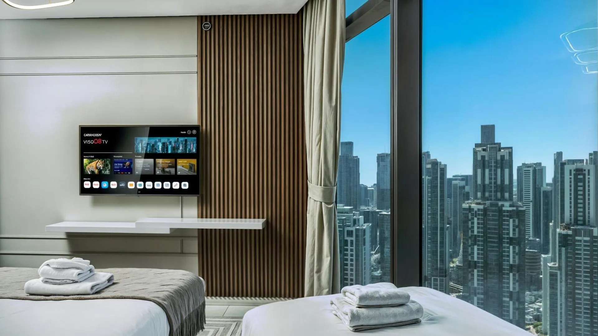 Dubai Scenic Infinity Pool With Burj Khalifa Views Apartment United Arab Emirates