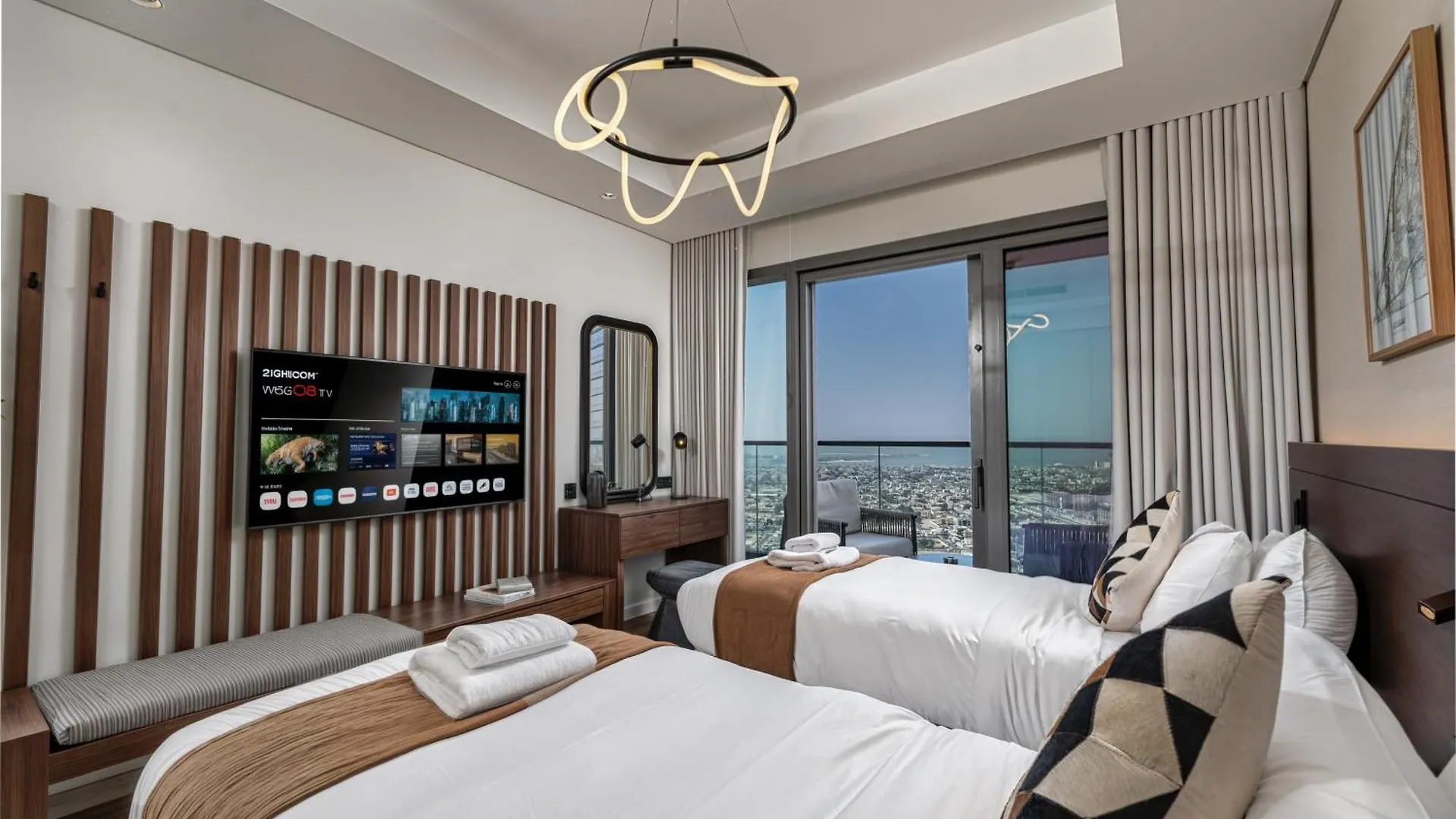Dubai Scenic Infinity Pool With Burj Khalifa Views Apartment