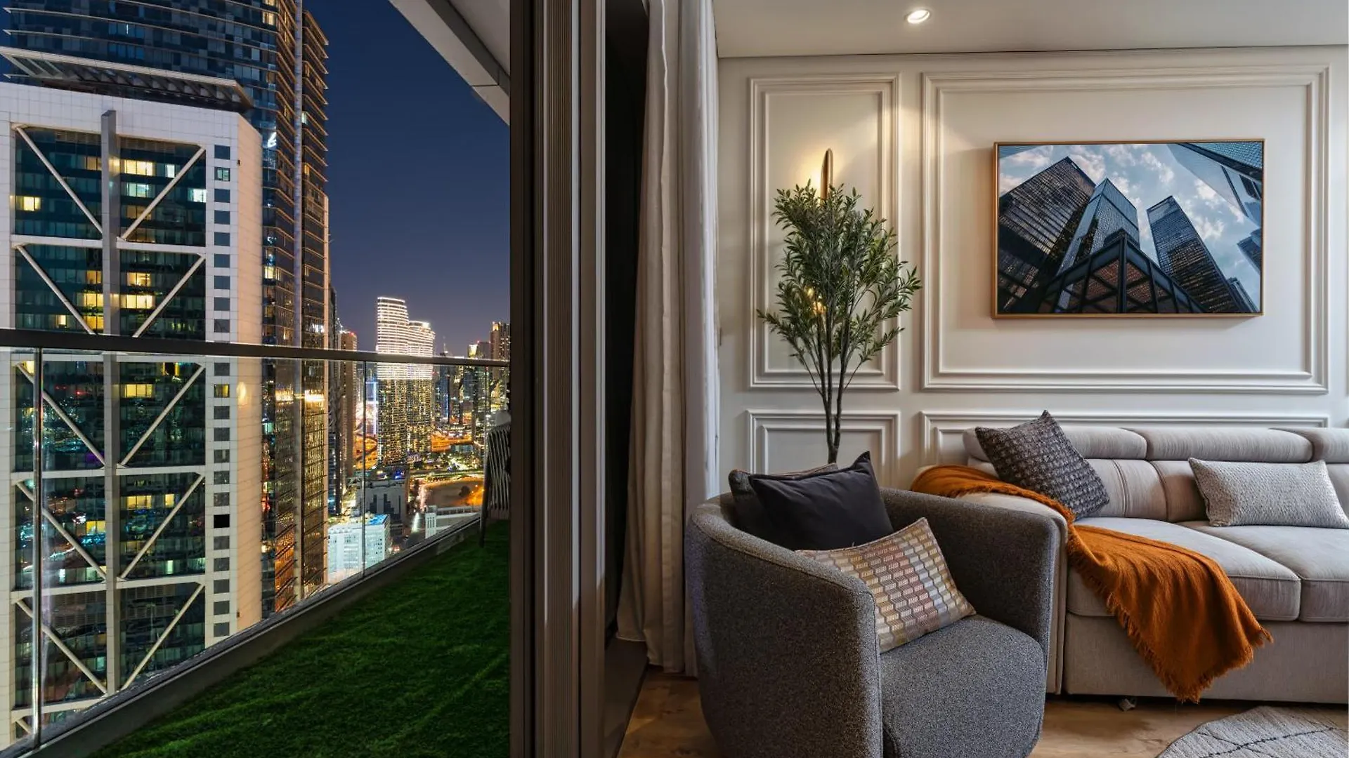 Dubai Scenic Infinity Pool With Burj Khalifa Views Apartment