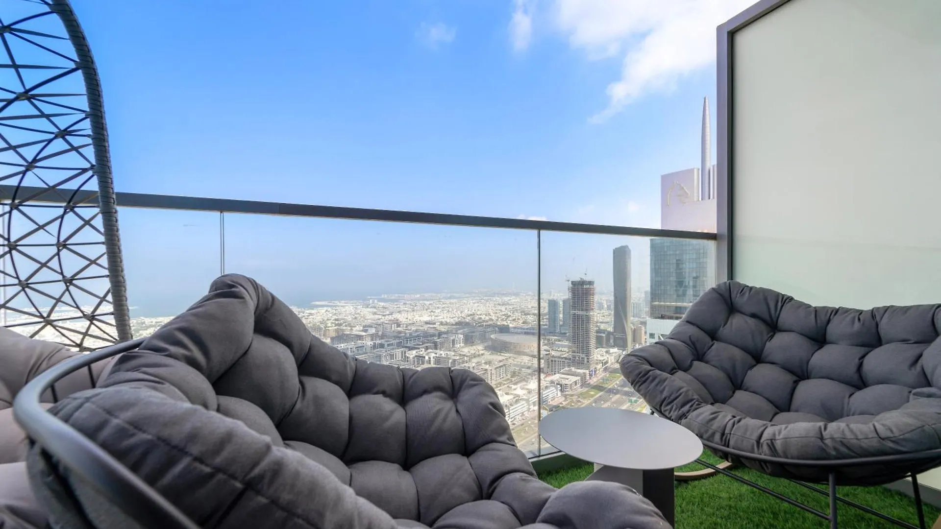 Appartamento Dubai Scenic Infinity Pool With Burj Khalifa Views